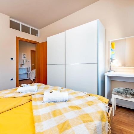 Room And Apartments Antea Ρόβινι Εξωτερικό φωτογραφία