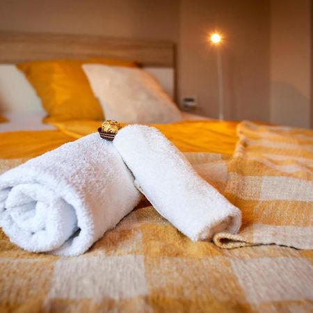 Room And Apartments Antea Ρόβινι Εξωτερικό φωτογραφία