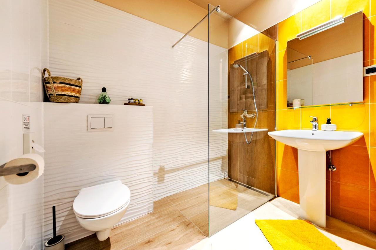 Room And Apartments Antea Ρόβινι Εξωτερικό φωτογραφία