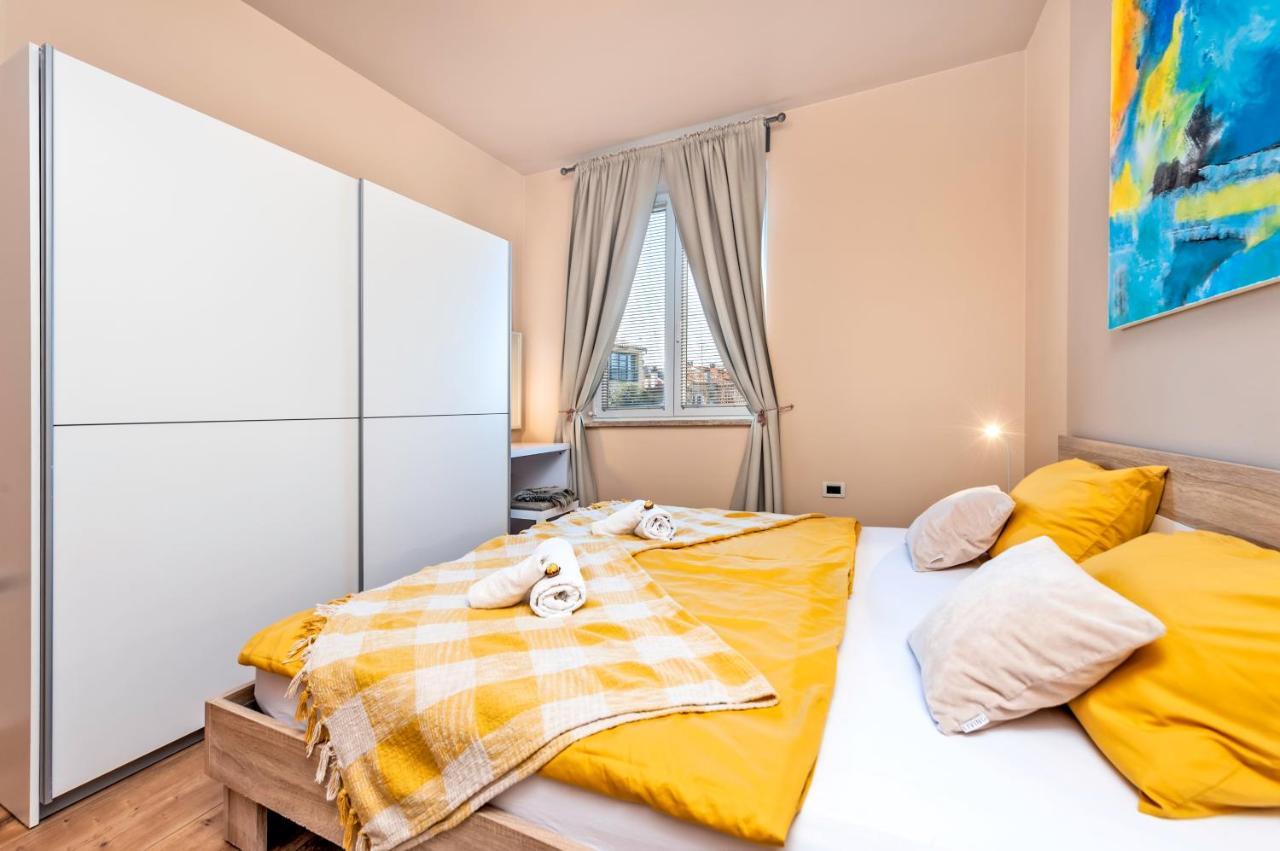 Room And Apartments Antea Ρόβινι Εξωτερικό φωτογραφία