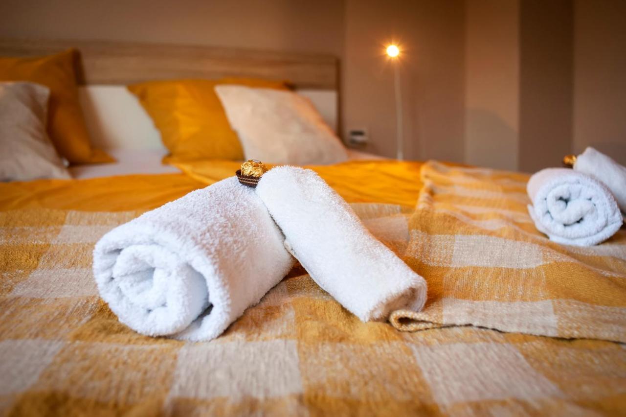 Room And Apartments Antea Ρόβινι Εξωτερικό φωτογραφία
