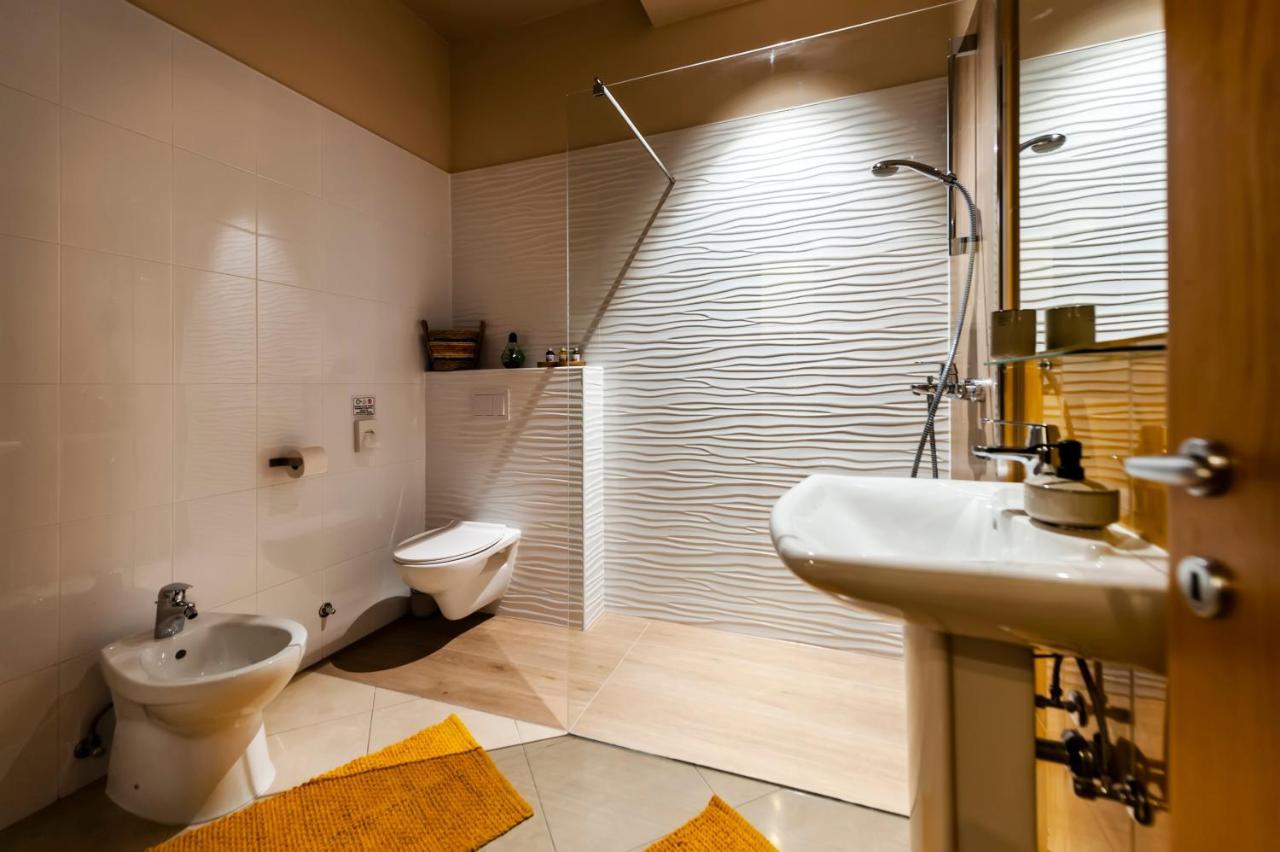 Room And Apartments Antea Ρόβινι Εξωτερικό φωτογραφία