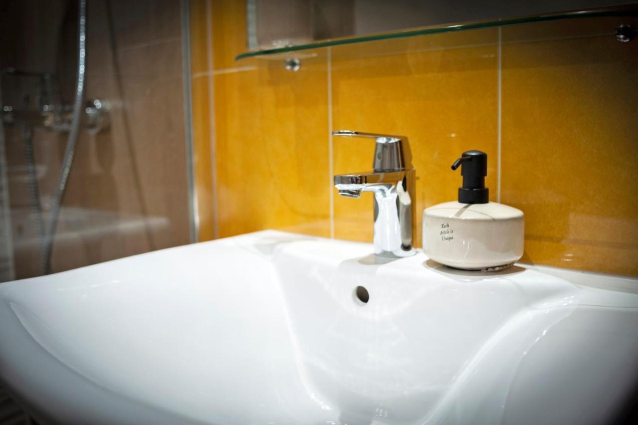 Room And Apartments Antea Ρόβινι Εξωτερικό φωτογραφία