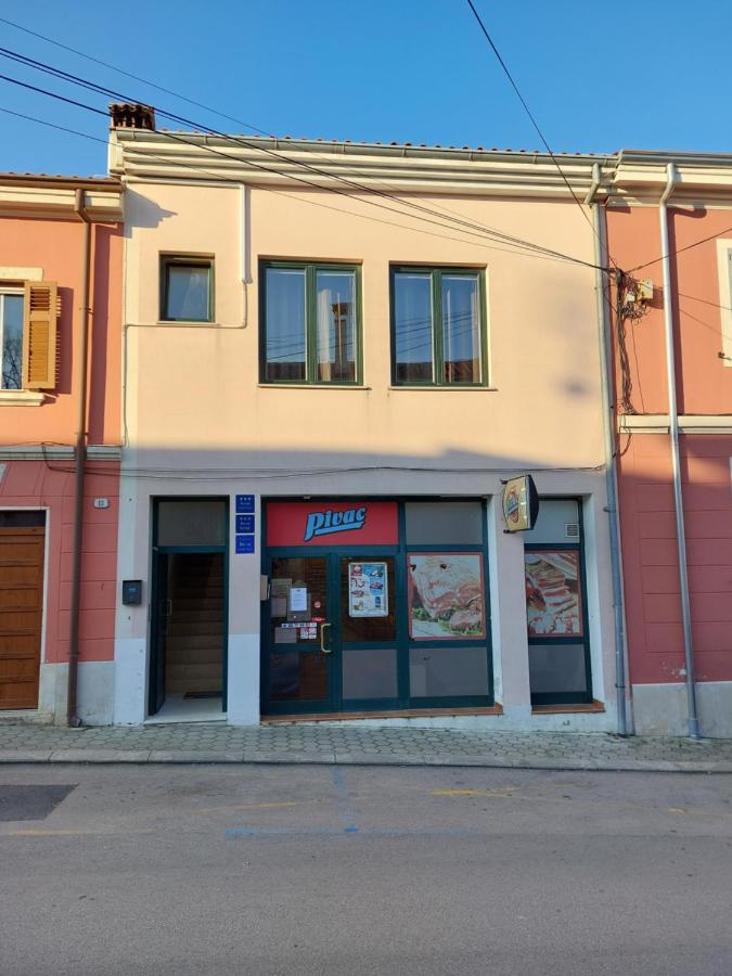 Room And Apartments Antea Ρόβινι Εξωτερικό φωτογραφία