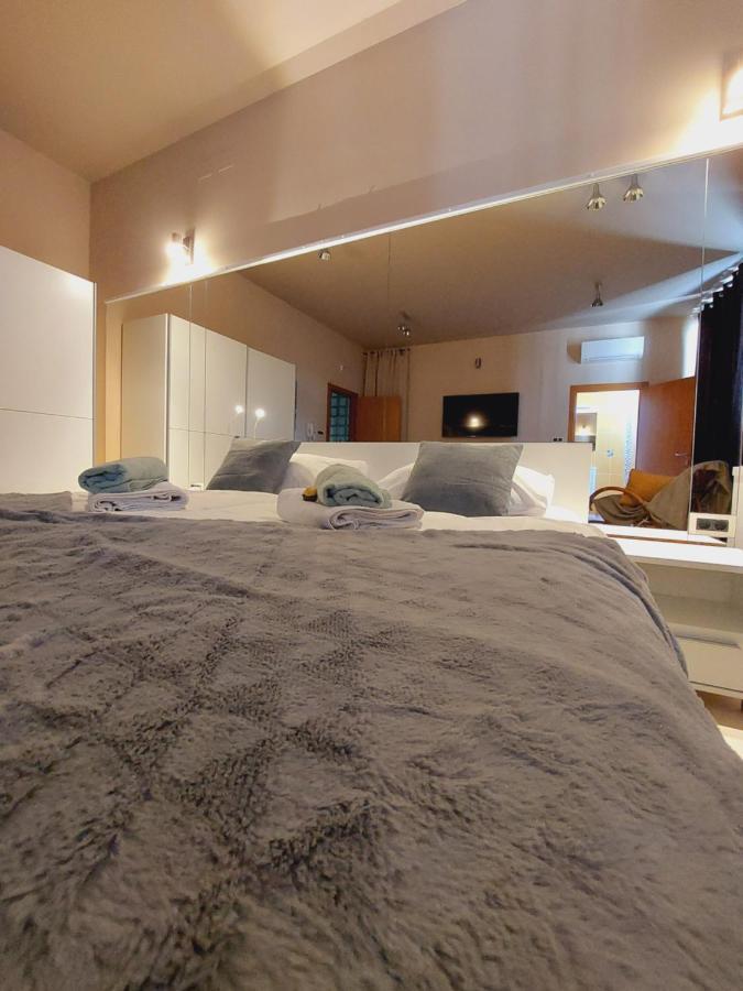 Room And Apartments Antea Ρόβινι Εξωτερικό φωτογραφία