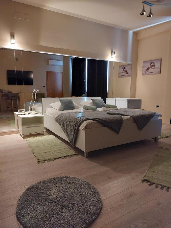 Room And Apartments Antea Ρόβινι Εξωτερικό φωτογραφία
