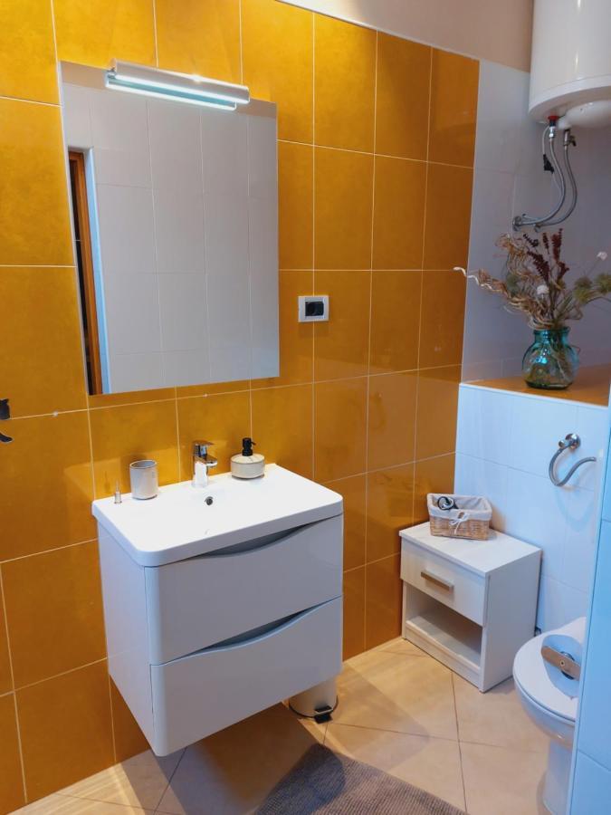 Room And Apartments Antea Ρόβινι Εξωτερικό φωτογραφία